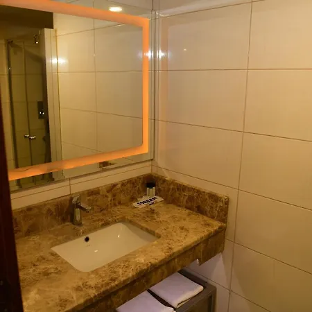 Turizoom Business & Ξενοδοχείο 4*